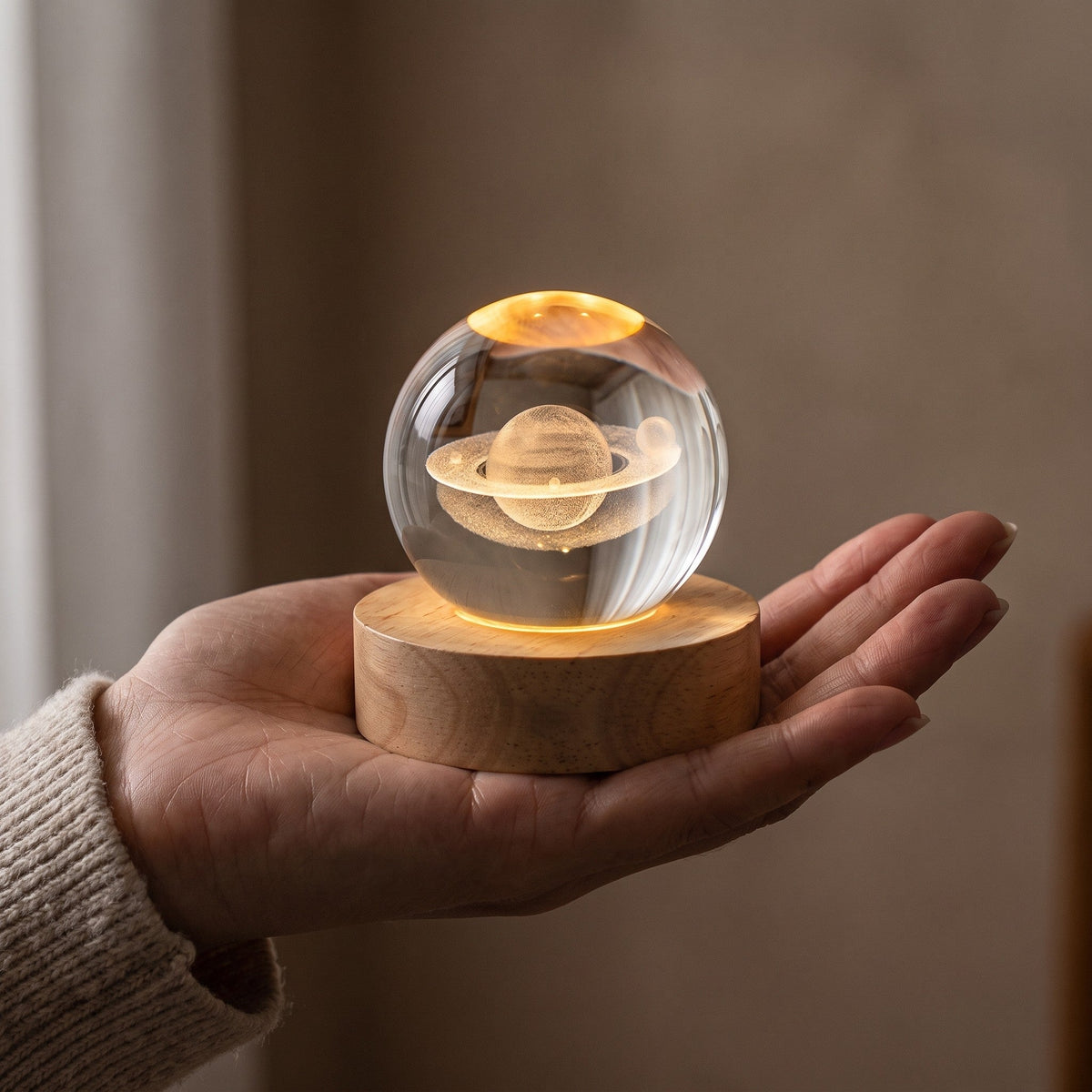Luma en la palma de la mano: esfera de 6 cm