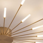 Detalle de los brazos dorados y las puntas de acrílico iluminadas de Nova