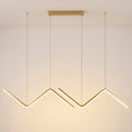 Trazo, lámpara colgante LED dorada en zigzag de 90 cm, encendida
